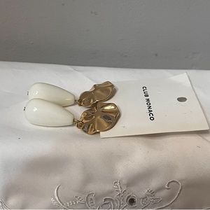 Club Monaco Tear Drop Earings New on the Card!!